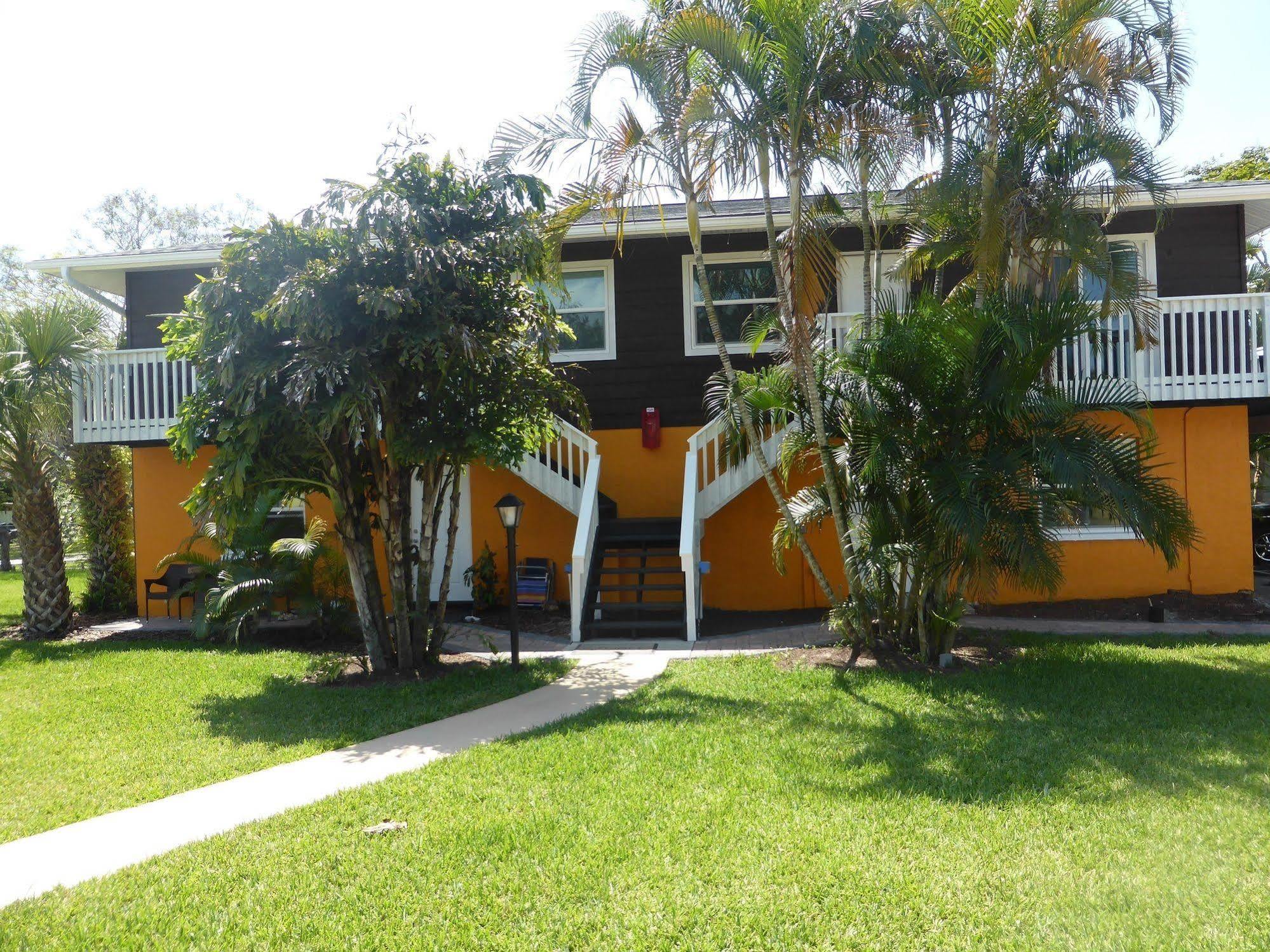Englewood Bay Motel Exterior foto